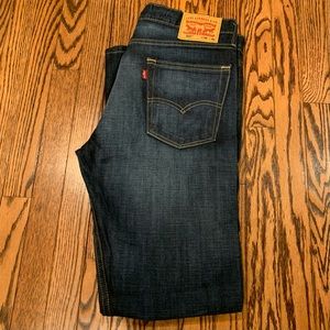 New Men’s 513 Levi’s